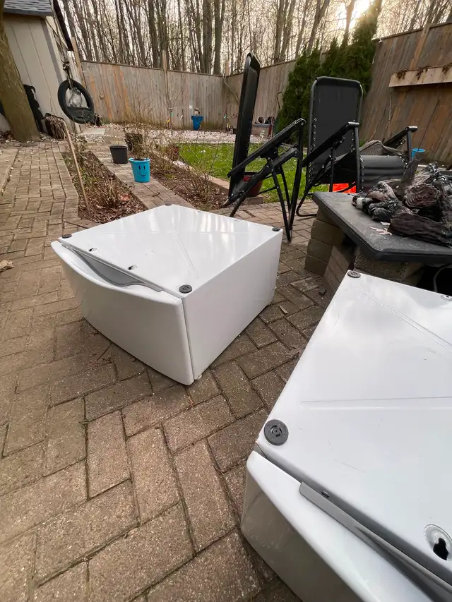 Washer & Dryer pedestal (whirlpool)27" - Photo 6