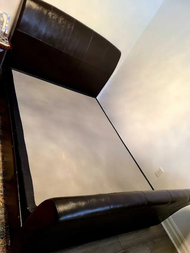 Leather Bed looks new $250 with box - Photo 5