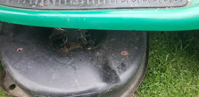 Weedeater riding mower - Photo 4