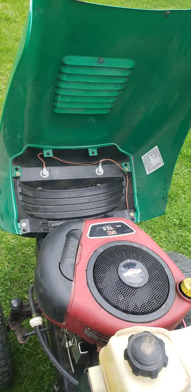 Weedeater riding mower - Photo 6