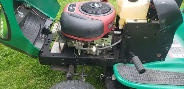 Weedeater riding mower - Photo 8