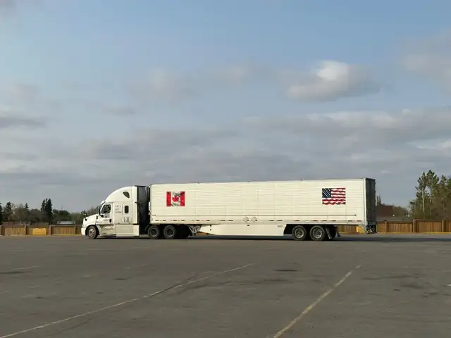 Hiring Team and Single Semi Truck Drivers - Photo 8