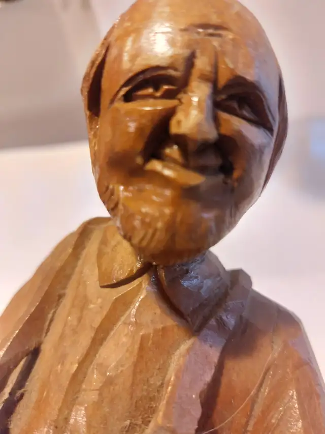 Vintage Handcarved Figurine - Photo 3