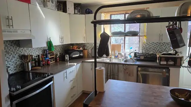 Très beau 4 1/2 ensoleillé,2 pièces fermées, Plateau-Mont-Royal - Photo 12