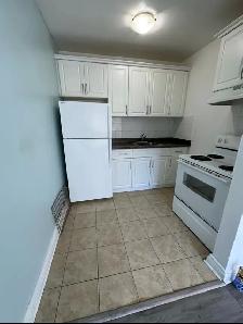 Bachelor - $1495 - 1 MONTH FREE - Photo 6