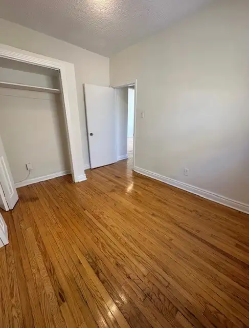 Bachelor - $1495 - 1 MONTH FREE - Photo 11