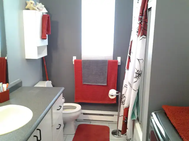 6 1/2 sur 2 étages beauport - Photo 9