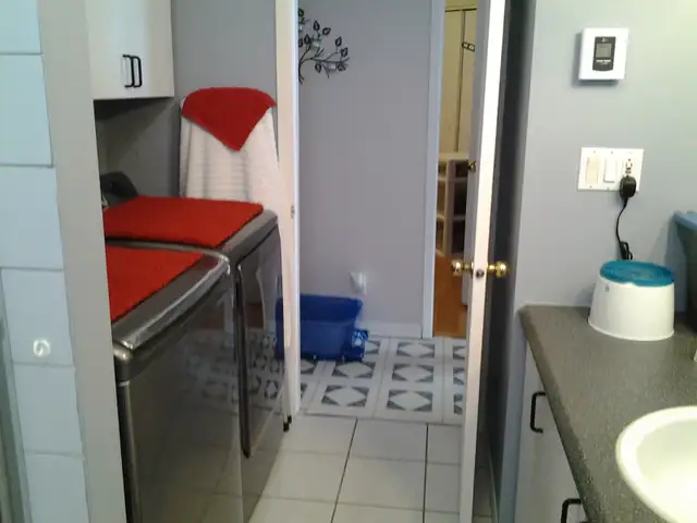 6 1/2 sur 2 étages beauport - Photo 10