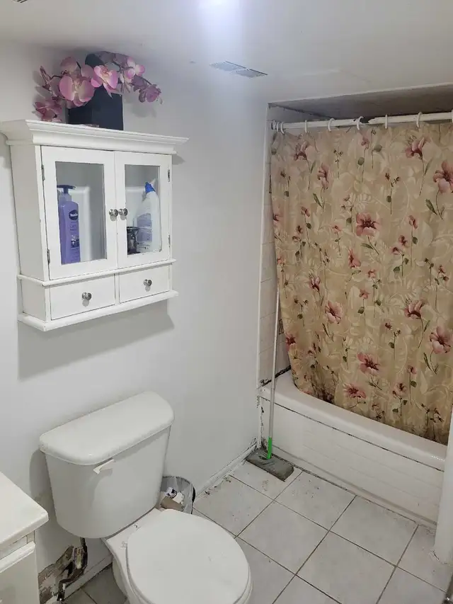 Room for rent (private) - Photo 9