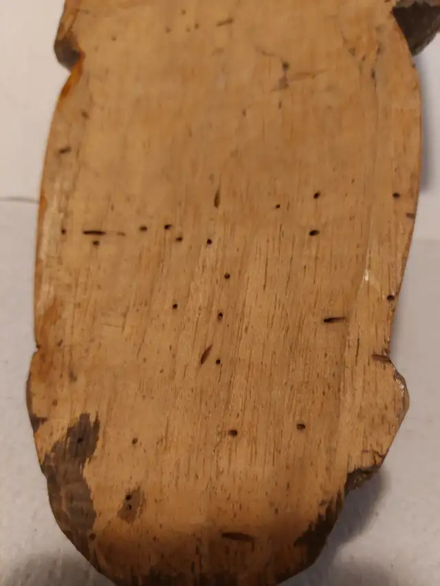 Hand-carved mask - Photo 4