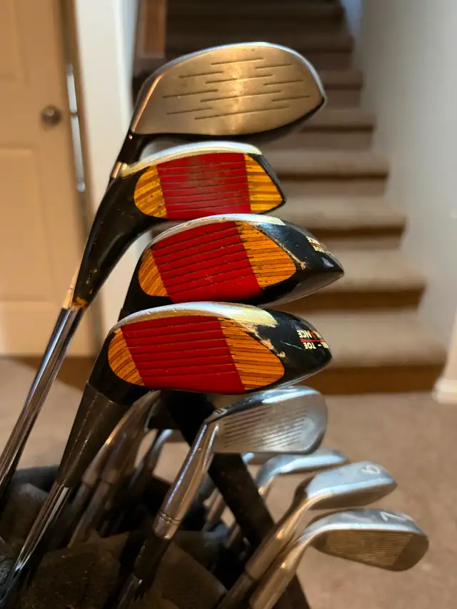 Ping eye-2 golf clubs. Black dot, irons, woods and bag. - Photo 10