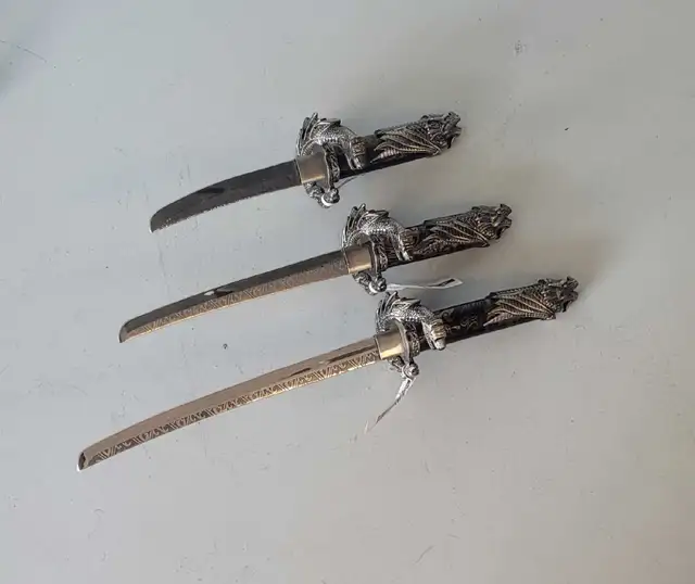 3pc Mini Katana Decorative Set (29671107) - Photo 2