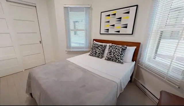 Pribate Room - Shared Bath - Photo 2