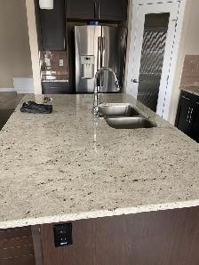 Modern 3-Bedroom Duplex w/ Double Garage in Keswick (Windermere) - Photo 8