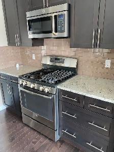 Modern 3-Bedroom Duplex w/ Double Garage in Keswick (Windermere) - Photo 10
