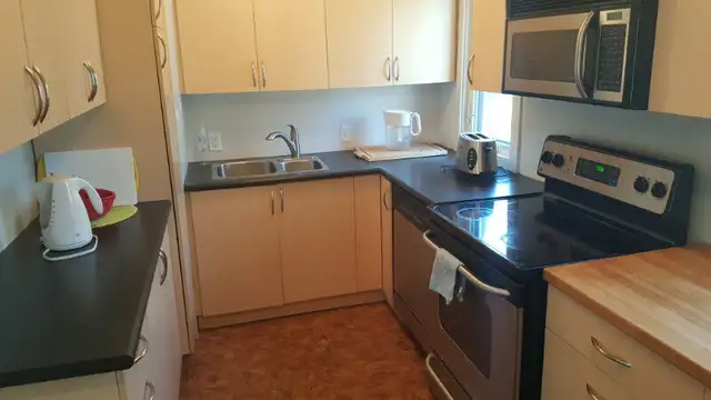 Available now, Crescentwood Winnipeg, 3 bedrooms 1 bathroom - Photo 2