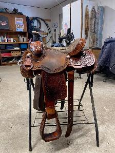 13.5 inch saddle