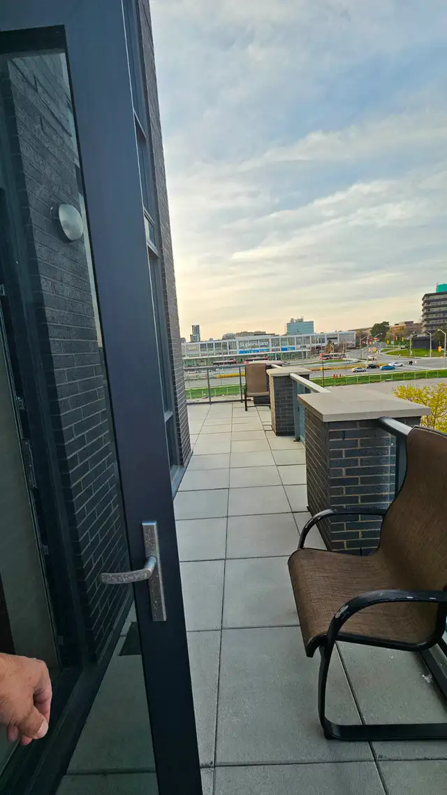 Immaculate 2 Bed / 2 Full Bath Condo with Large private terrace