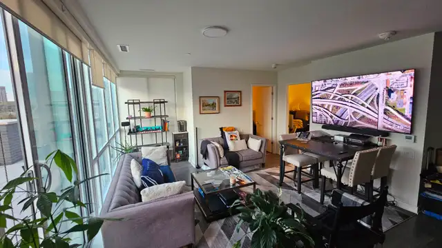 Immaculate 2 Bed / 2 Full Bath Condo with Large private terrace - Photo 5