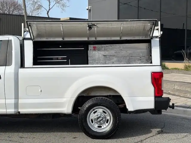 2017 Ford Super Duty F-250 SRW REGULAR CAB-LONG BOX-CAP-CARGO BE - Photo 3