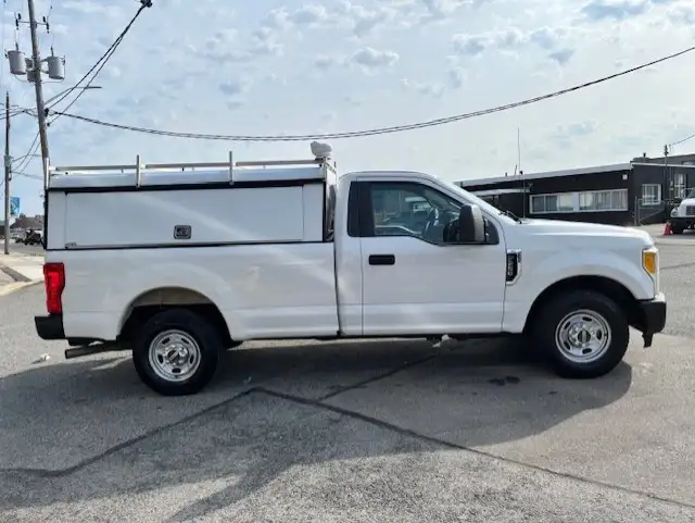 2017 Ford Super Duty F-250 SRW REGULAR CAB-LONG BOX-CAP-CARGO BE - Photo 7