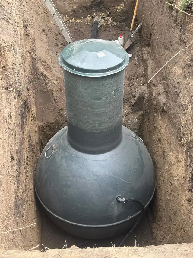 Fiberglass Septic Tanks