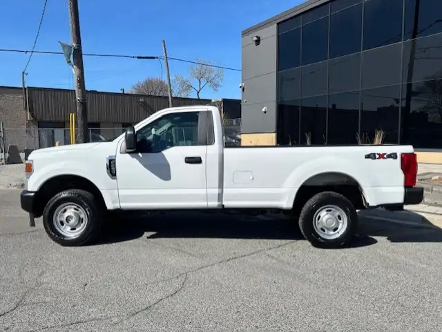 2020 Ford Super Duty F-250 SRW XL 4WD REGULAR CAB 8' LONG BOX CA - Photo 2