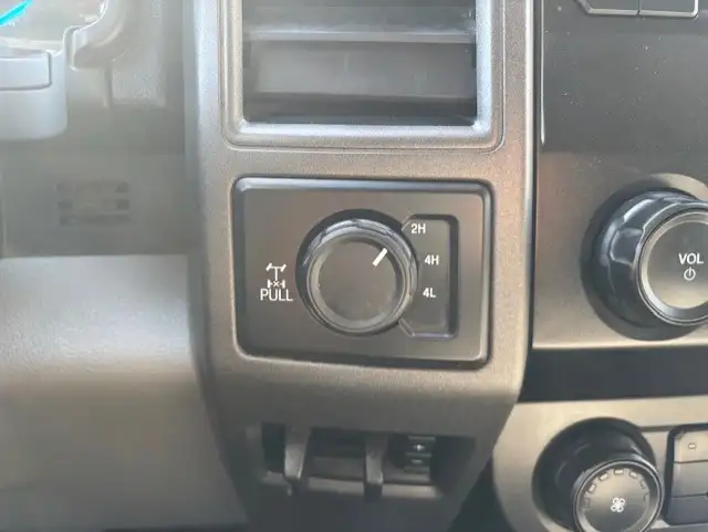 2020 Ford Super Duty F-250 SRW XL 4WD REGULAR CAB 8' LONG BOX CA - Photo 14