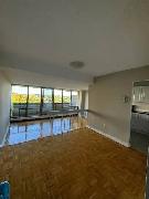 PRIVATE ROOM AVAILABLE-UPPER FLOOR-( St. Clair & Brimley)- 850 - Photo 2