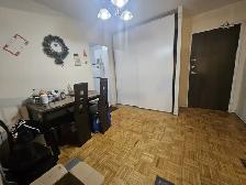 PRIVATE ROOM AVAILABLE-UPPER FLOOR-( St. Clair & Brimley)- 850 - Photo 4