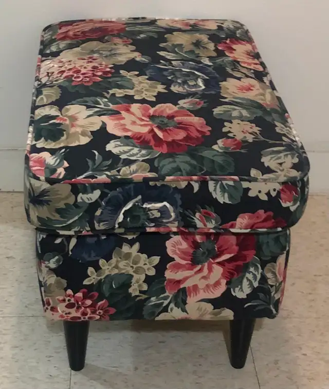 Entryway Bench $10