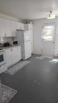 4 ½ St Hubert – $1412 (Juillet) 1358 rue Holmes - Photo 3