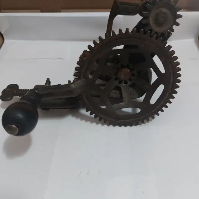 Cast iron Apple Peeler - Photo 3