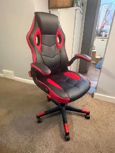 Free delivery used like new Ergonomic Gaming Chair Black & Red - Photo 5