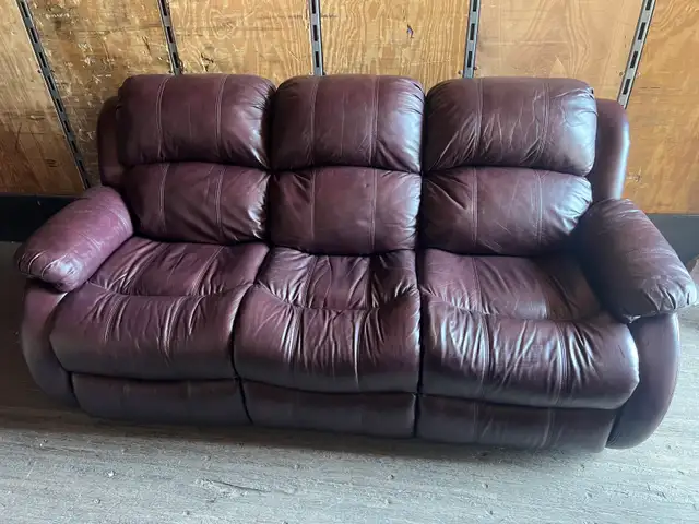 COUCH SET - Photo 3