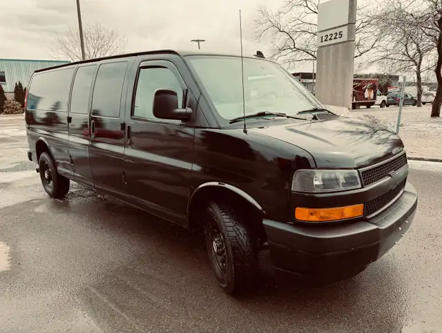2019 Chevrolet Express 2500 Allongée / Extended - Photo 2