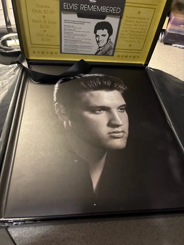 Elvis Presley - Photo 3