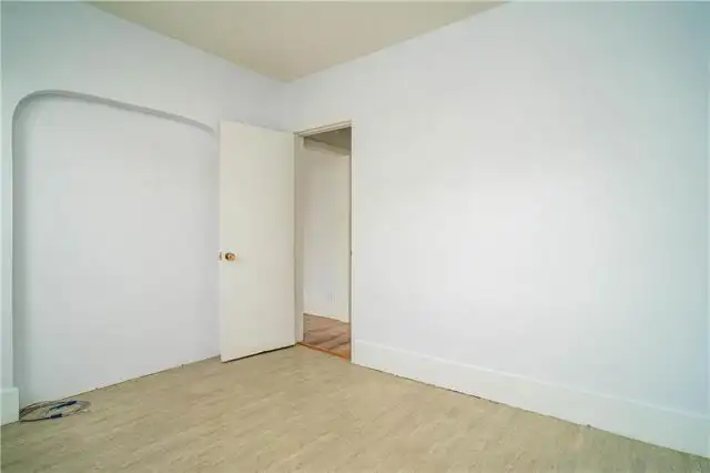 CUTE 2 BEDROOM WEST END HOUSE FOR RENT JULY OR AUG - Photo 8