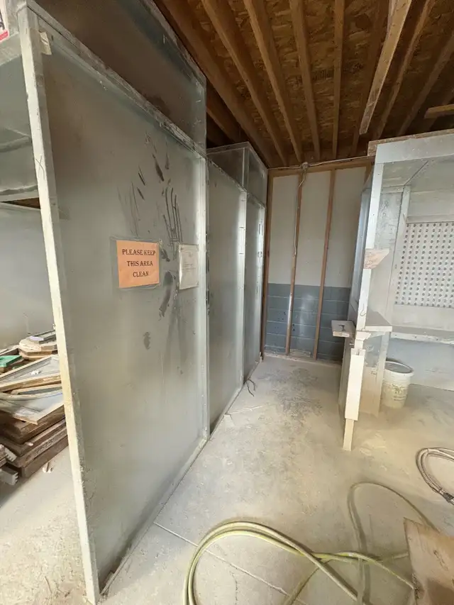 10x10 & 5x5 Open Spray Booth - Photo 2