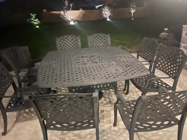 Eight seat wrought iron  patio set - Photo 2