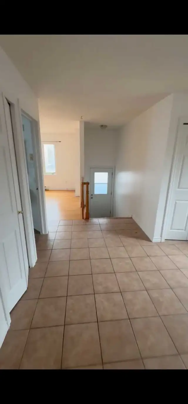 Grand et beau 4½ à louer - Photo 9