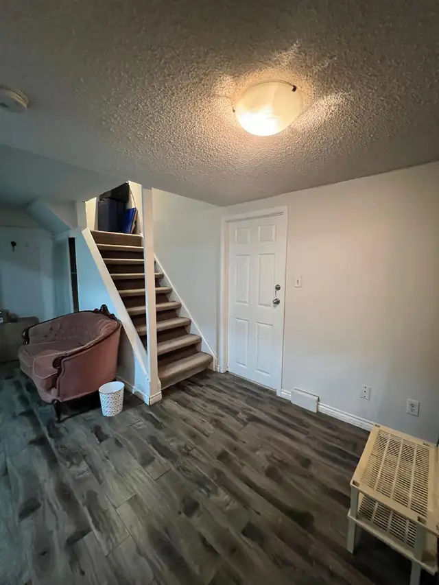 Private Room $700 All Inclusive Mississauga Female Only - Photo 5