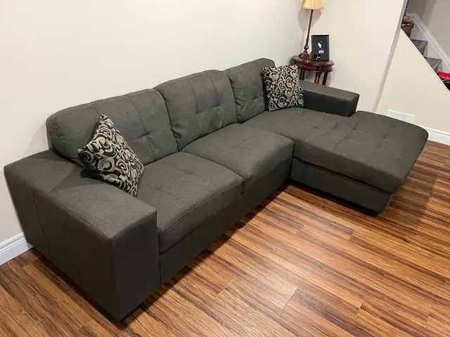 Sectional Sofa – Like New