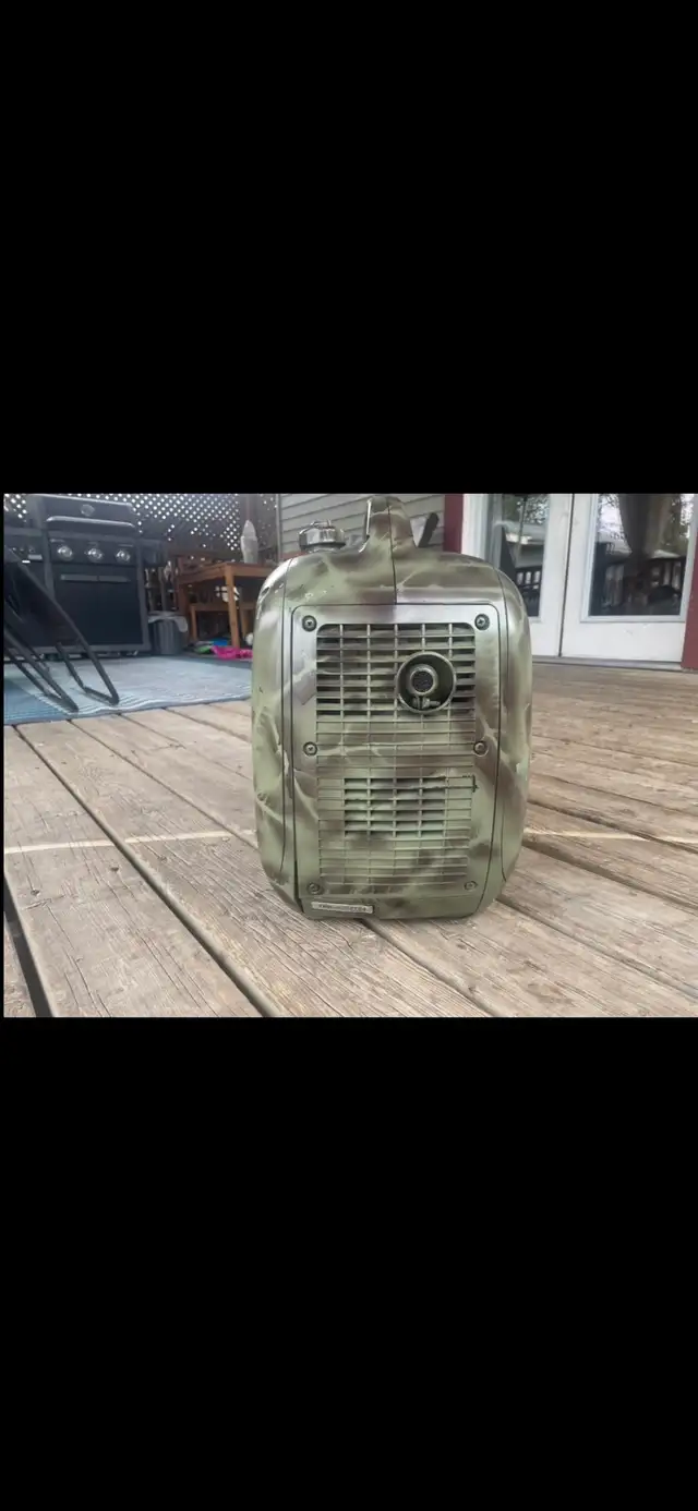 Yamaha 2000is inverter generator ultra quiet hunting/camping - Photo 8