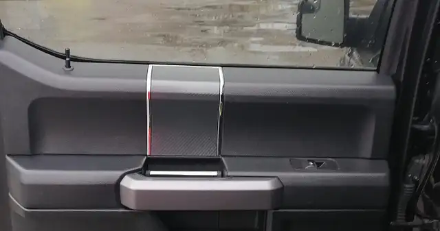 Tired of driving a dirty car? Let us bring the shine to you! - Photo 4