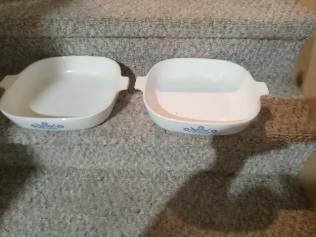PYREX KITCHEN WARES- VINTAGE- BOWLS/LIDS-FRY PANS- VARIOUS PIECE