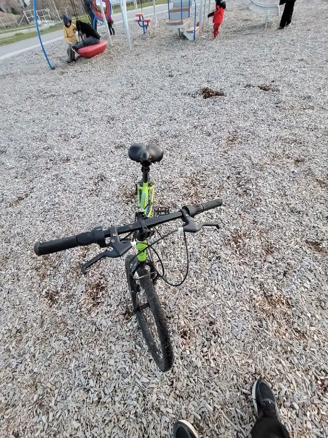 Movelo Algonquin Bicycle - Photo 9