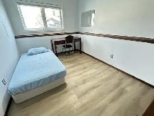 Great Location, Nice Furnished room close to U of R for Rent - Photo 4