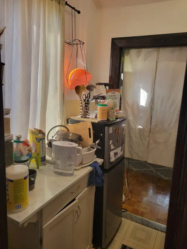 COZY Downtown Studio, SHORT OR LEASE TRANSFER-Term (May–June) - Photo 6