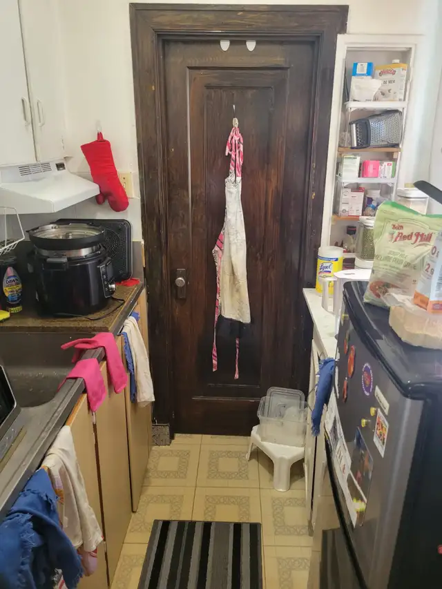 COZY Downtown Studio, SHORT OR LEASE TRANSFER-Term (May–June) - Photo 7